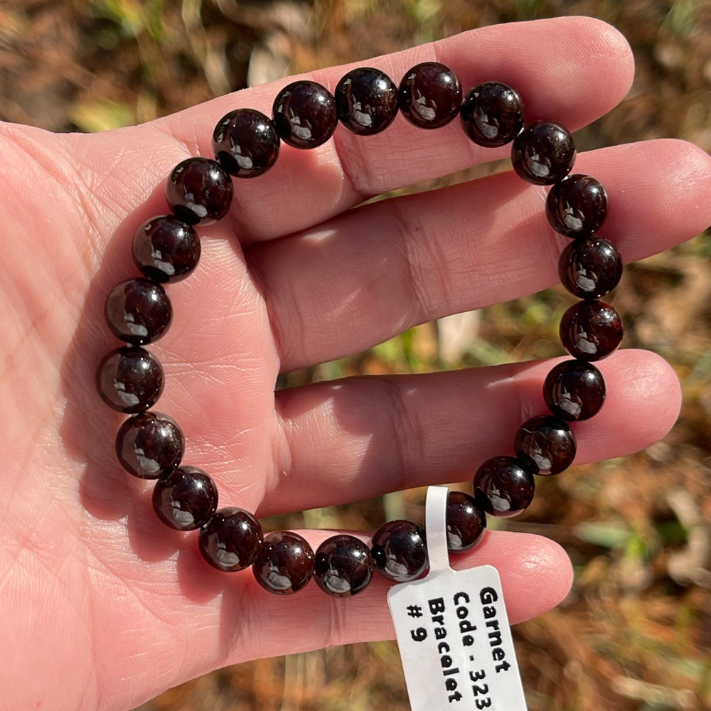 NWT Natural Red Garnet 8.3-8.5mm Beaded Elastic Bracelet